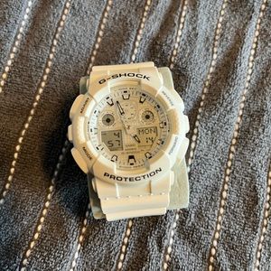 Men’s G-Shock watch